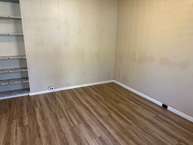 Building Photo - 15 ?Iliahi St