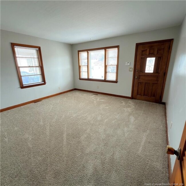 Building Photo - 5340 S Sumac Cir