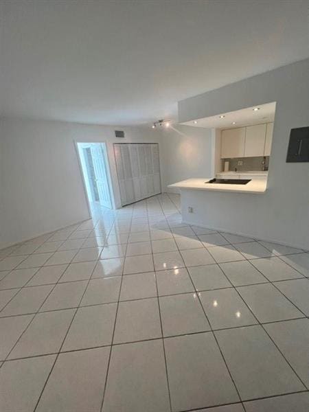 Building Photo - 1407 NE 56th St