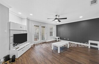 Building Photo - 600 Bagby Ave
