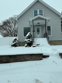 Building Photo - 1009 Cora St