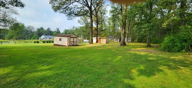 Building Photo - 1121 Nemeth Rd