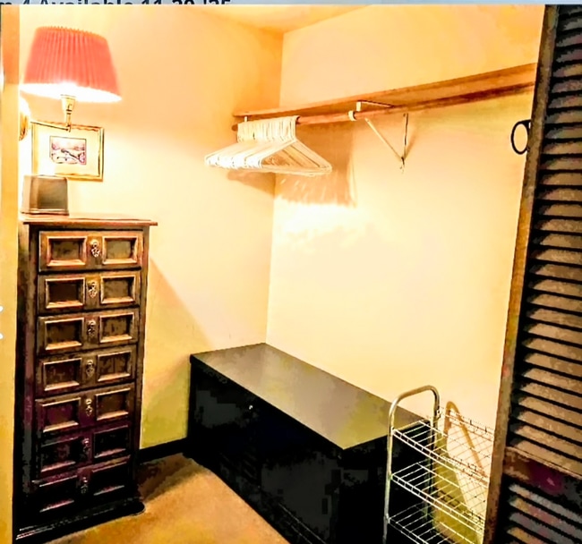 Building Photo - 892 N State Rd 149