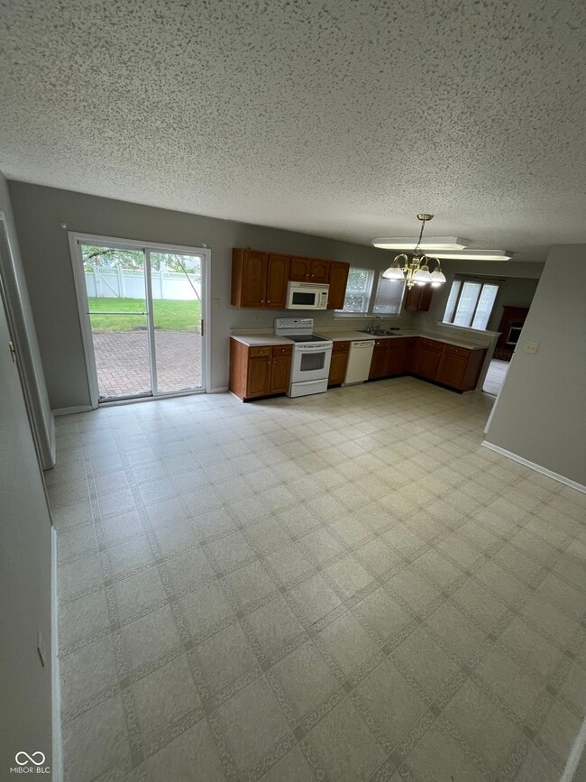Building Photo - 10403 Bicknell Cir