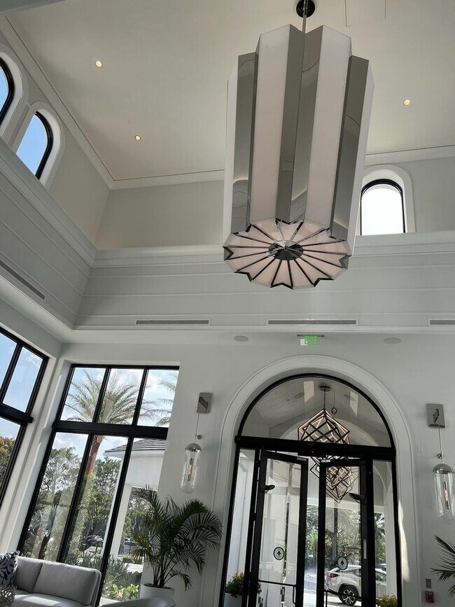 Building Photo - 6675 NW 25th Way