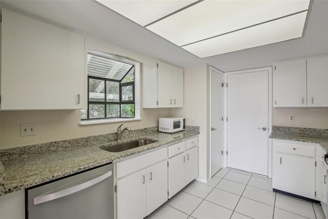 Building Photo - 1413 Strada D Argento