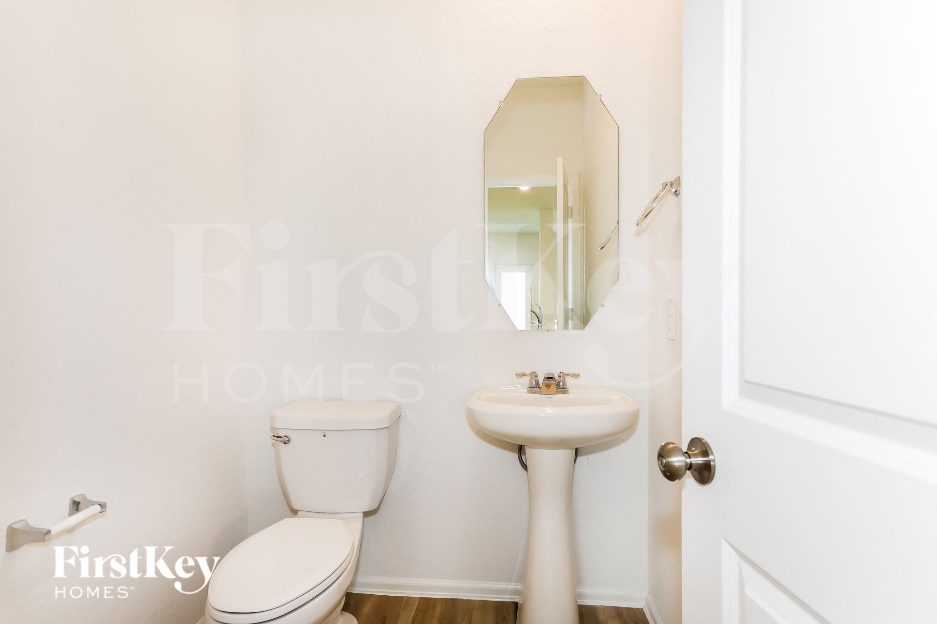 Building Photo - 23926 Lakota Cyn Dr