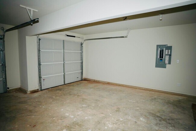 Building Photo - Coming Soon! Newly built 4 Bed 3 Bath Simmons Home!