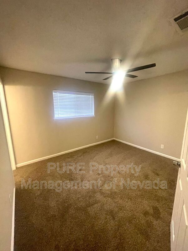 Building Photo - 2315 Caravelle St