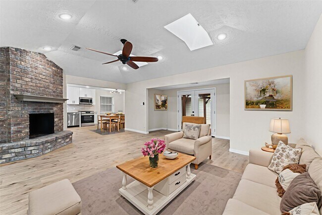 Building Photo - 27241 Wells Ln