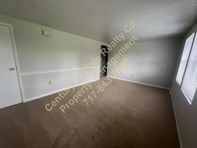Building Photo - 2 Bedroom Home in North Eastern School Dis...