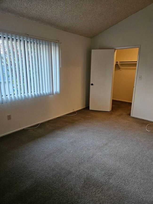 Building Photo - 16572 Lorelei Ln