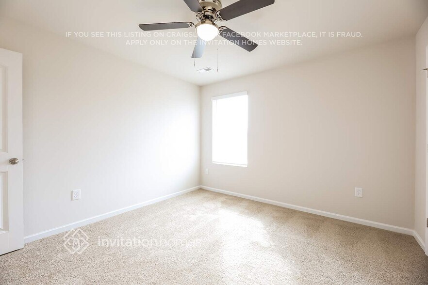 Building Photo - 220 Green Pasture Rd