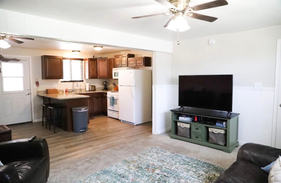 Building Photo - 1340 W 450 N