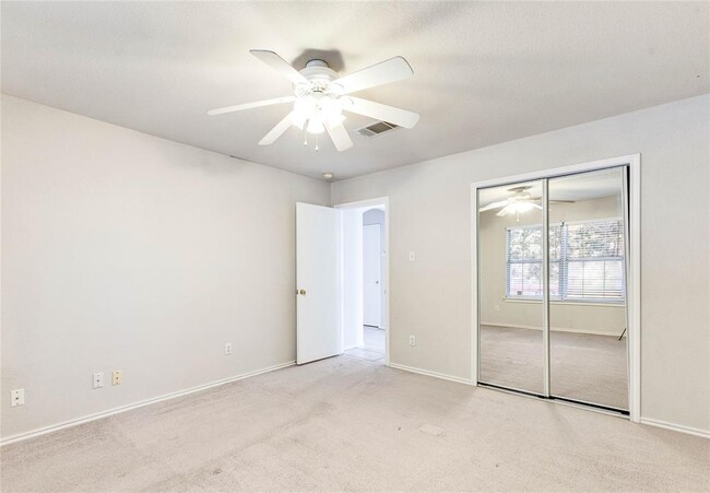 Building Photo - 3712 Julianas Way