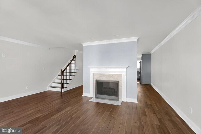 Building Photo - 3820 White Post Ct