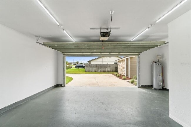Building Photo - 7581 Kelsey Dr