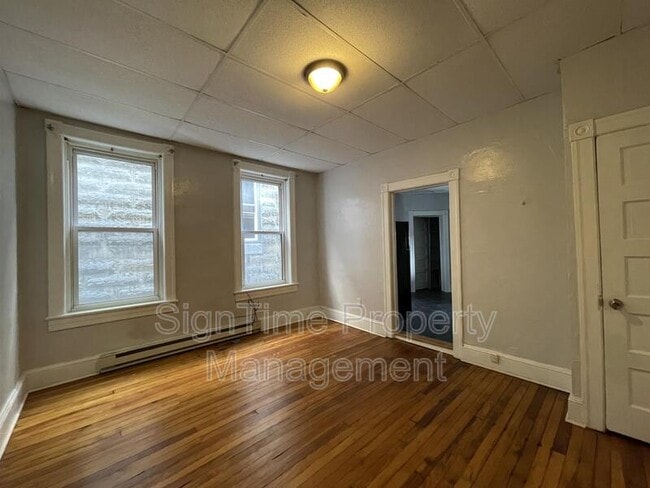 Building Photo - 238 Summit Ave