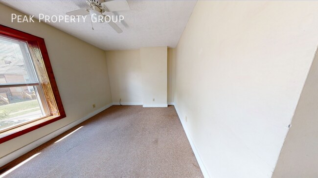 Building Photo - 1368 Indianola Ave