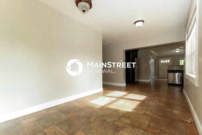 Building Photo - 4 Bedroom Pet-Friendly Home in Palm Harbor...