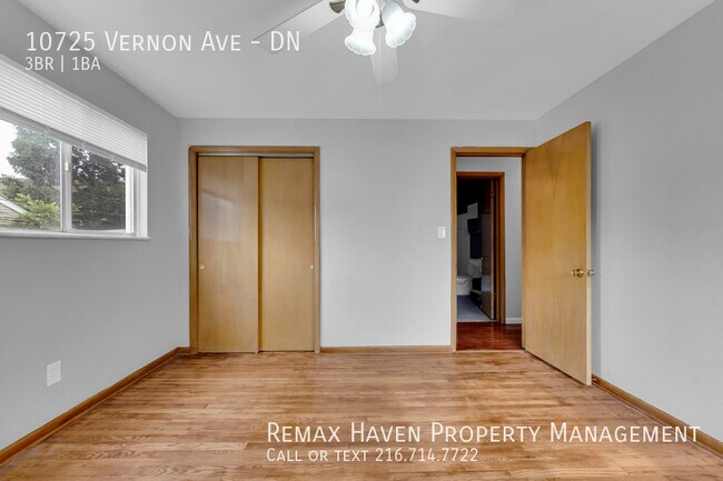 Building Photo - 10725 Vernon Ave