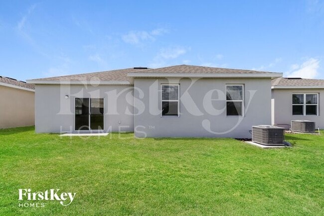 Building Photo - 560 Crown Rose Dr