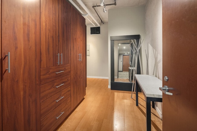 Building Photo - 2720 3rd Ave