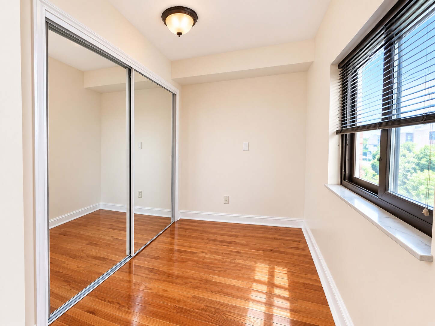 Building Photo - 735 N Highland Ave