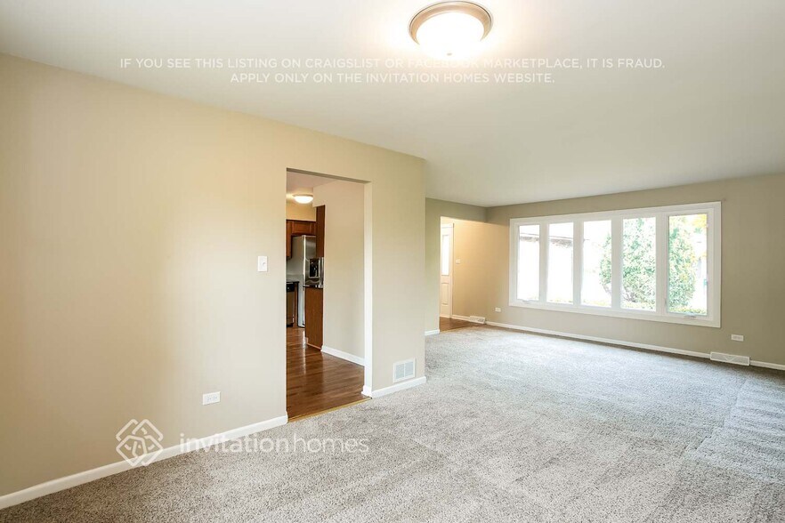 Building Photo - 6425 180th Pl