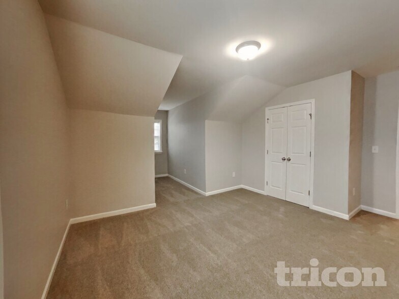 Building Photo - 410 Crutchfield Dr