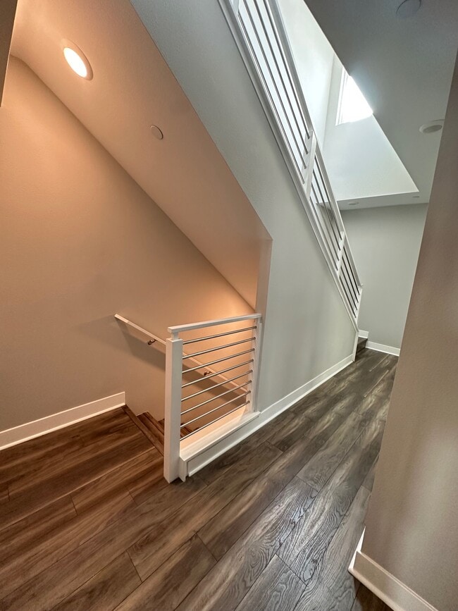 Building Photo - Cessna Lane