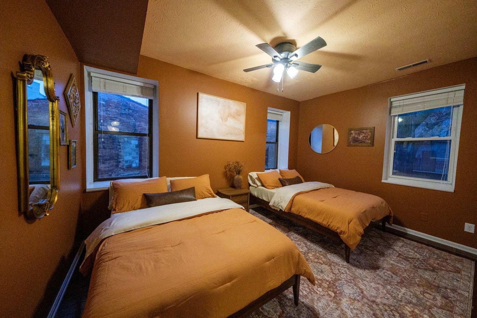 Building Photo - 1624 Walnut St