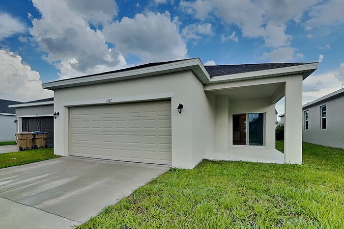 Building Photo - 1427 Flatwood St