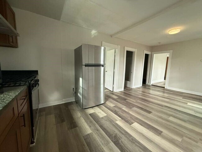 Building Photo - 9 Granville St