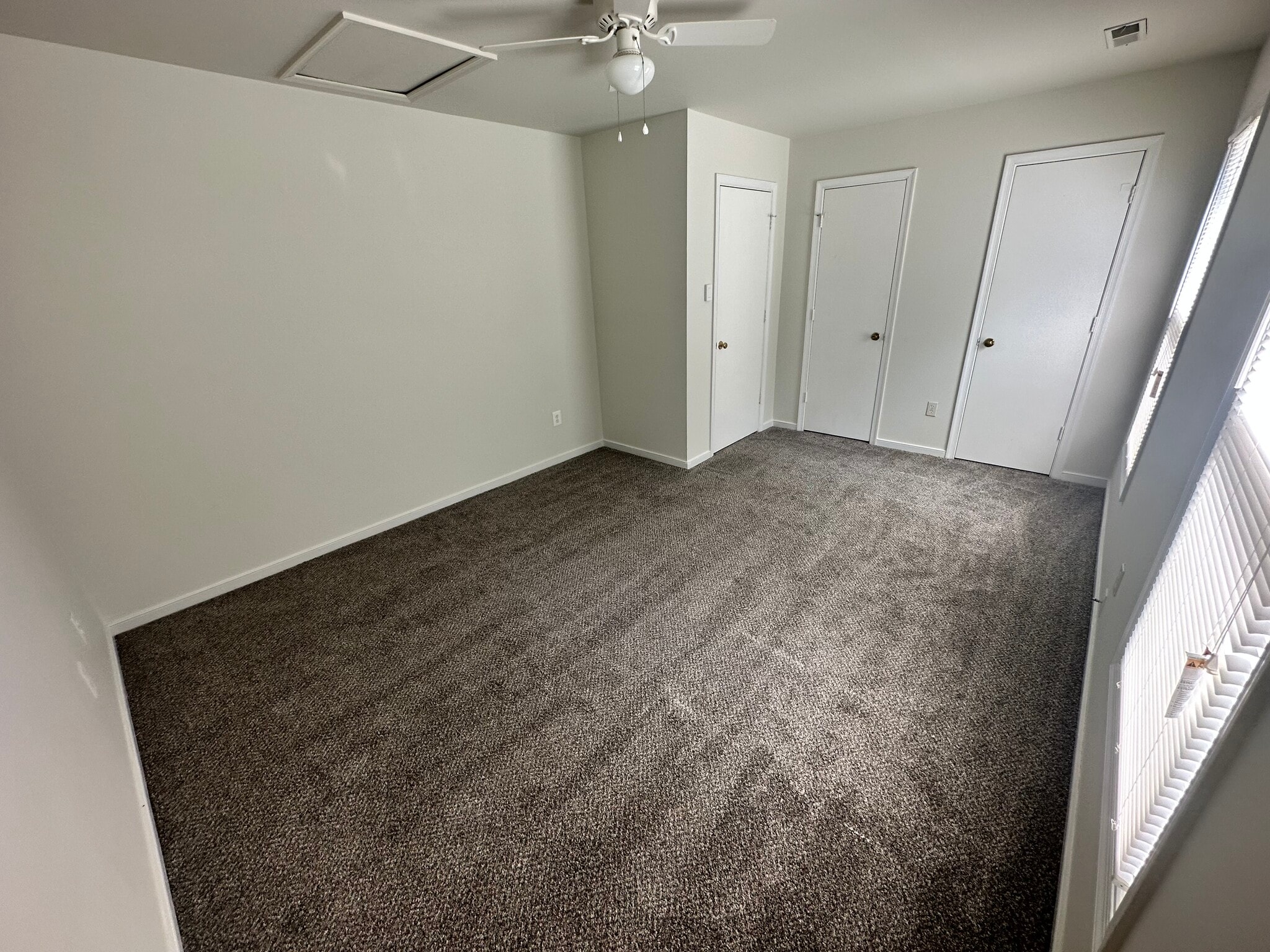 Building Photo - 15210 Broadwater Ct
