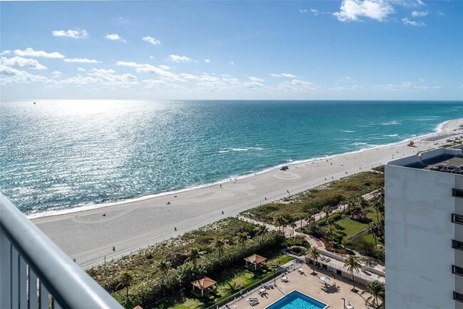 Ocean View Balcony - 2655 Collins Ave
