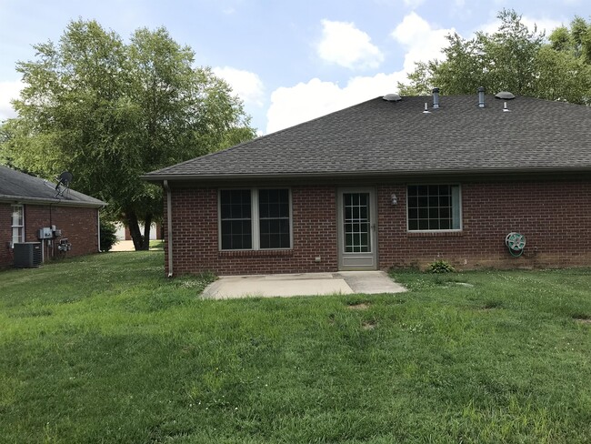 Building Photo - 7878/7884 Andee Ln