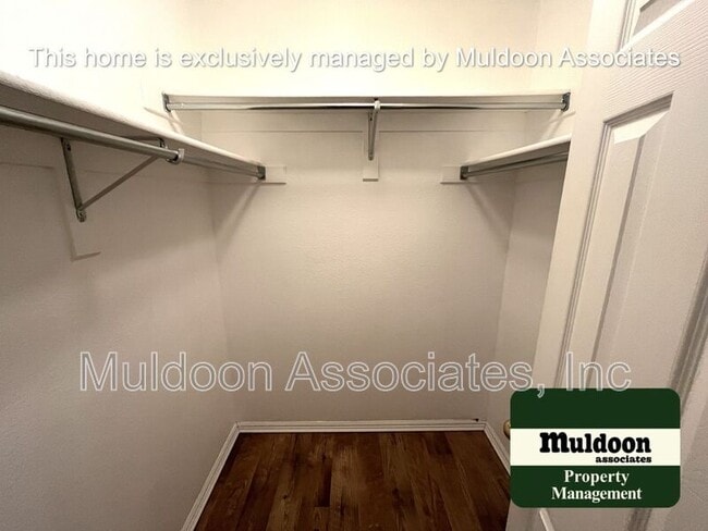 Building Photo - 2627 Lear Dr