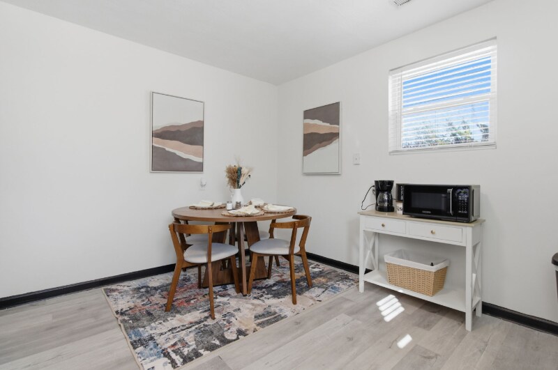 Building Photo - 361 Cherry St