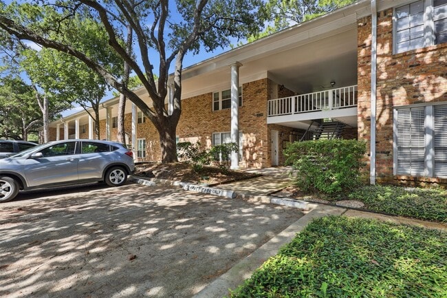 Building Photo - 4040 San Felipe St