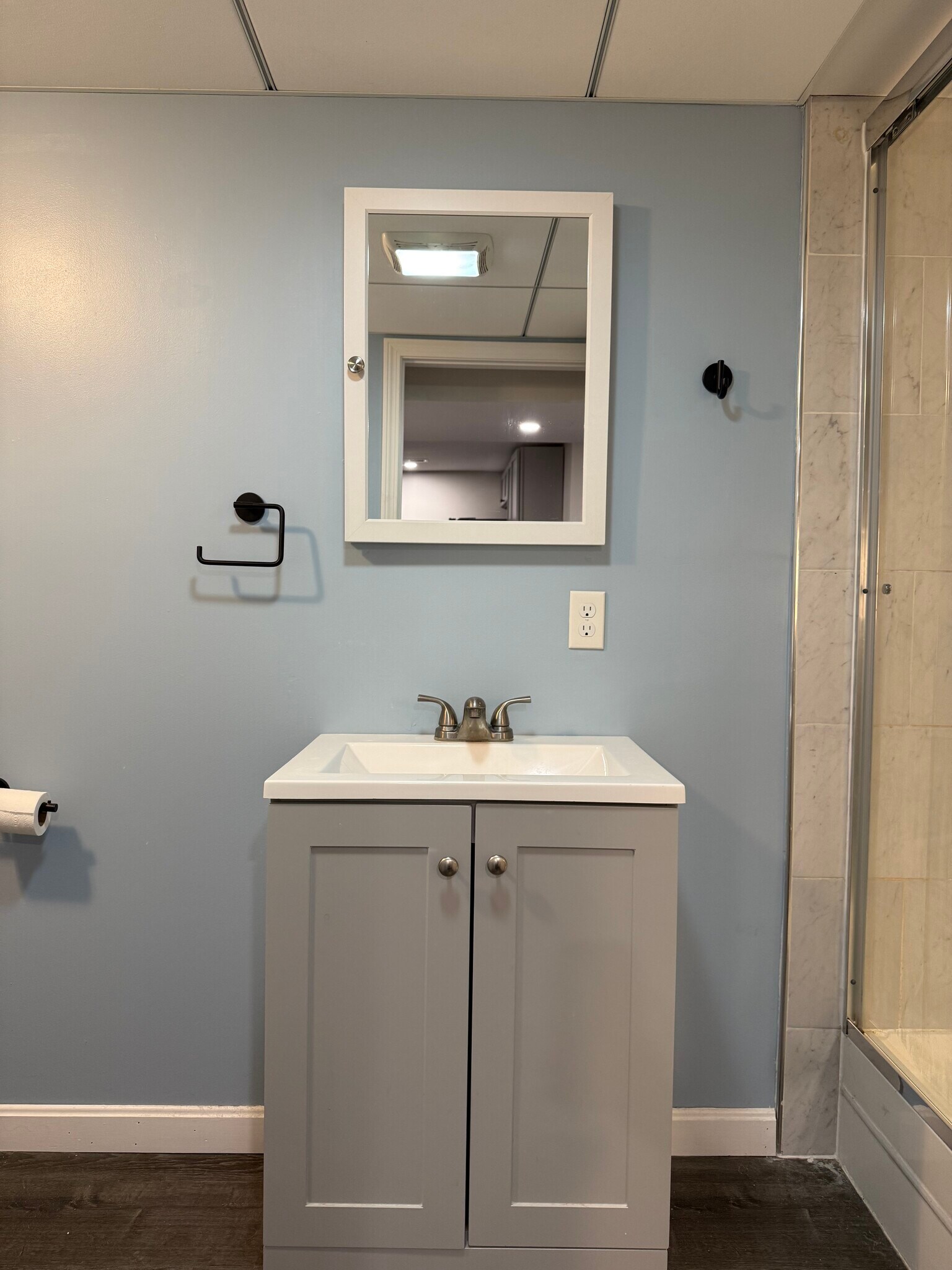 Building Photo - 28 Nagle St