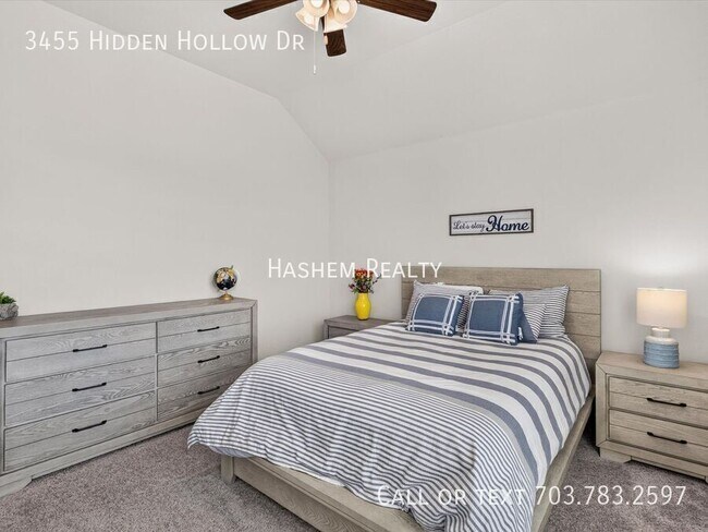 Building Photo - 3455 Hidden Holw Dr