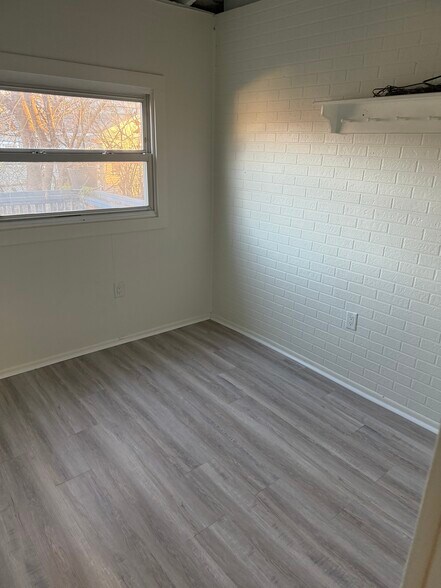 Building Photo - 235 Scott St