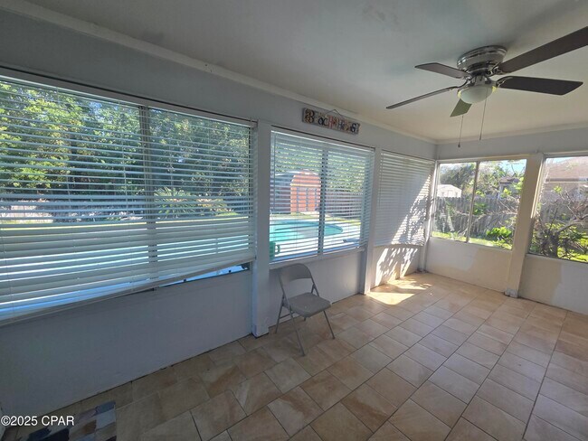 Building Photo - 1303 Sutherland Ct