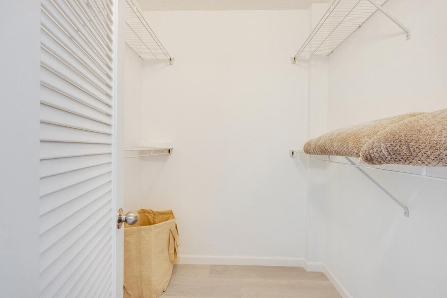 Building Photo - 19370 Collins Ave