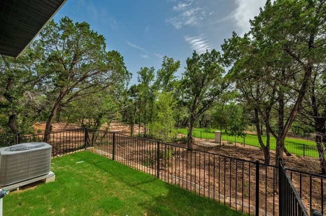 Building Photo - 12001 Vista Parke Dr