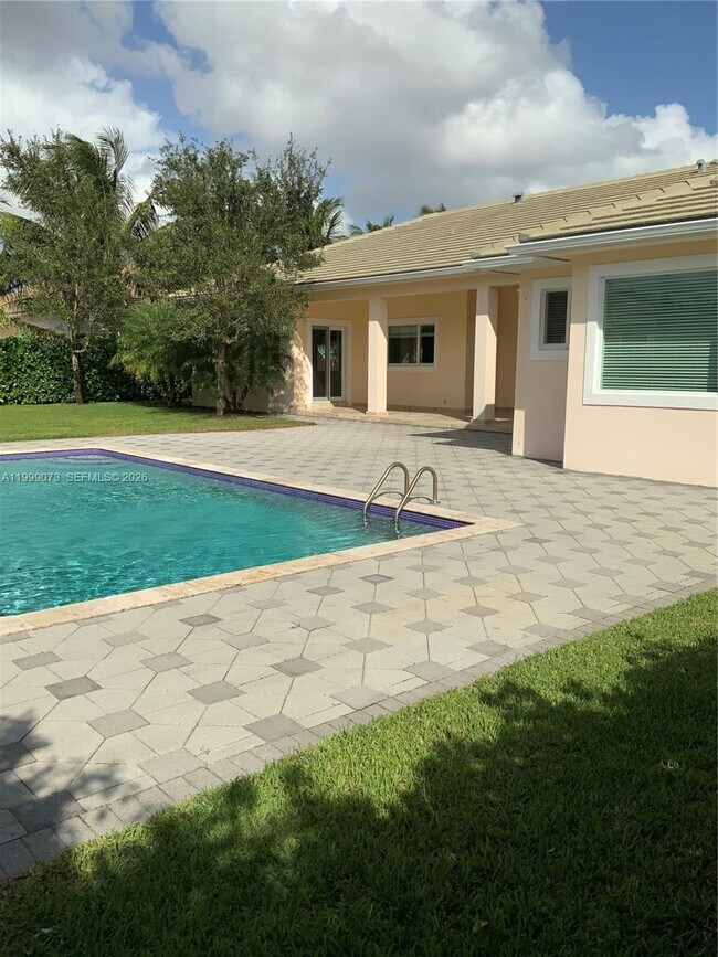 Building Photo - 12308 SW 94th Pl