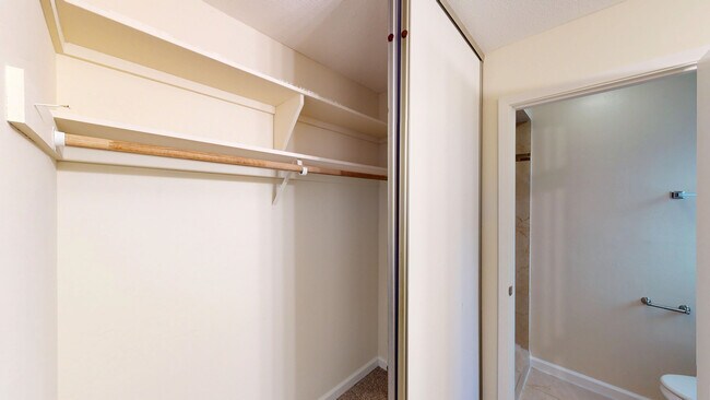 Building Photo - 18163 Happy Ln