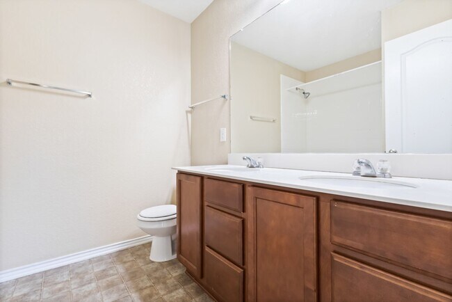 Building Photo - 5114 Mustang Cove
