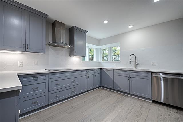 Building Photo - 7119 Debbe Dr